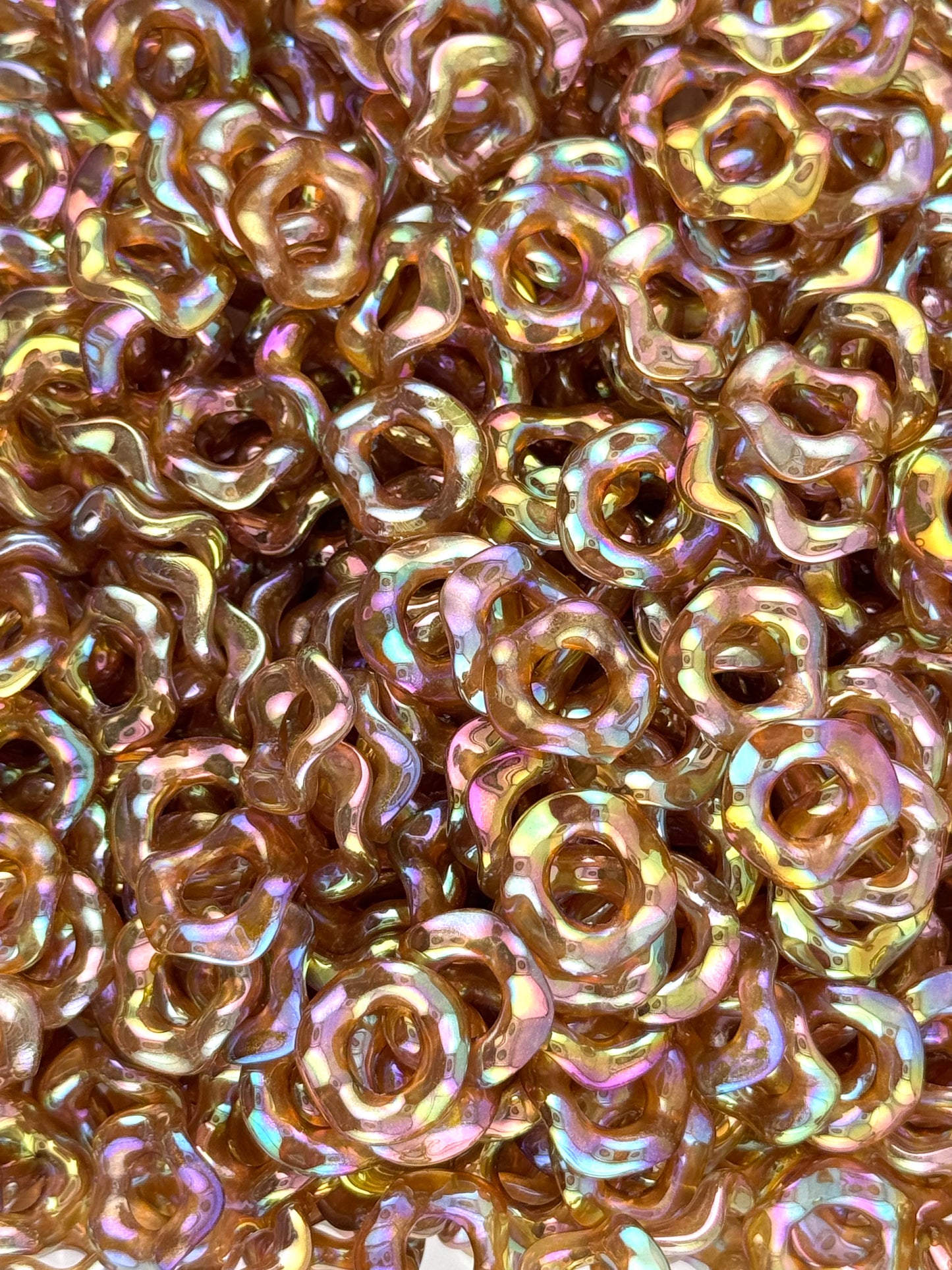 Wavy Acrylic 15mm Spacers (10ct)
