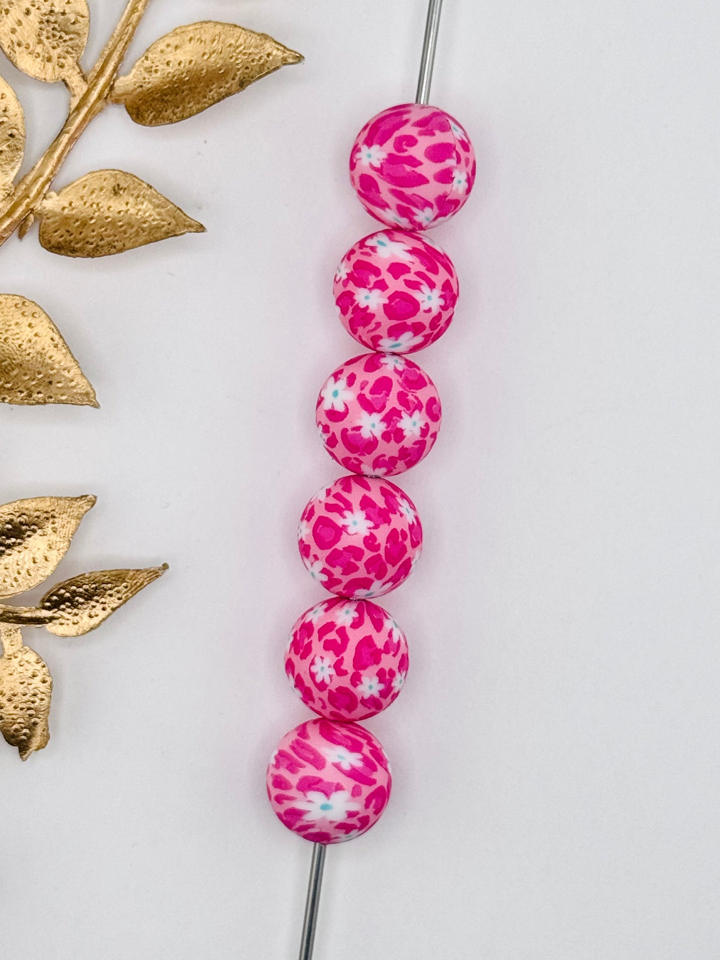 P302 Pink Leopard Daisy Print