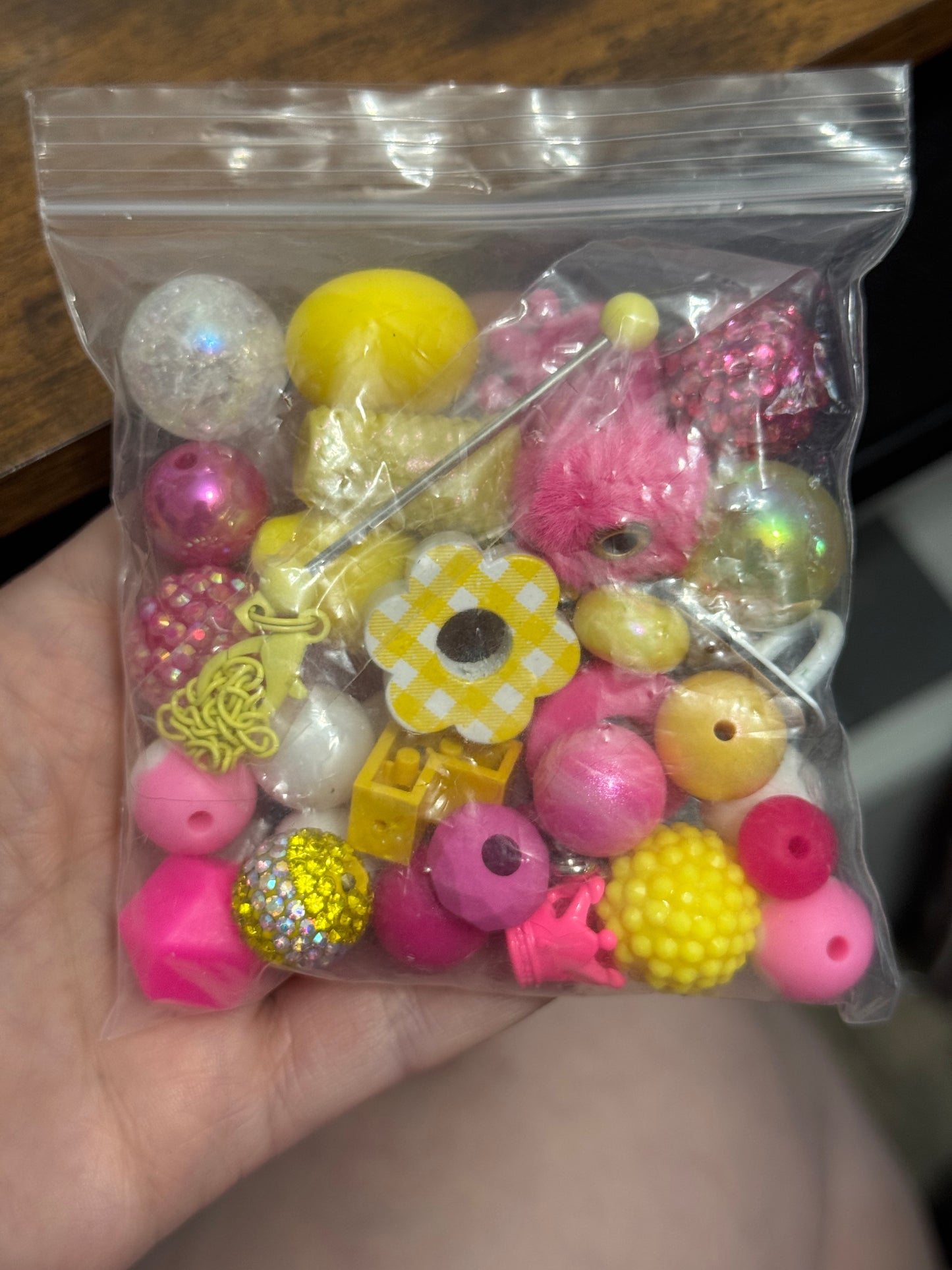 Destash Auction : Curated Chaos Bag #28