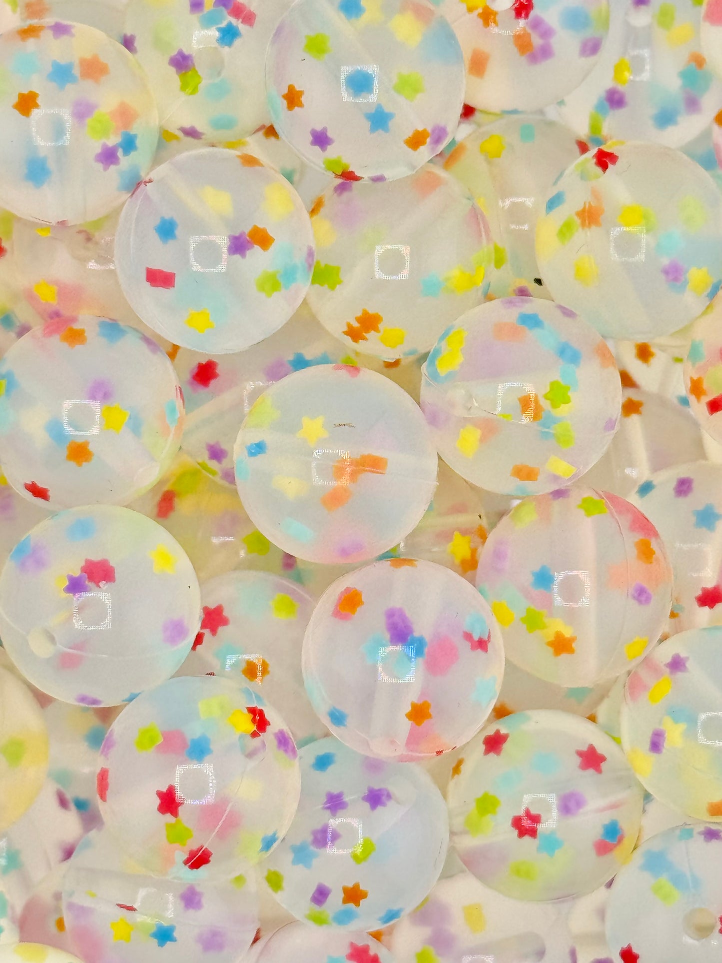 P379 Bright Star Confetti 15mm Silicone