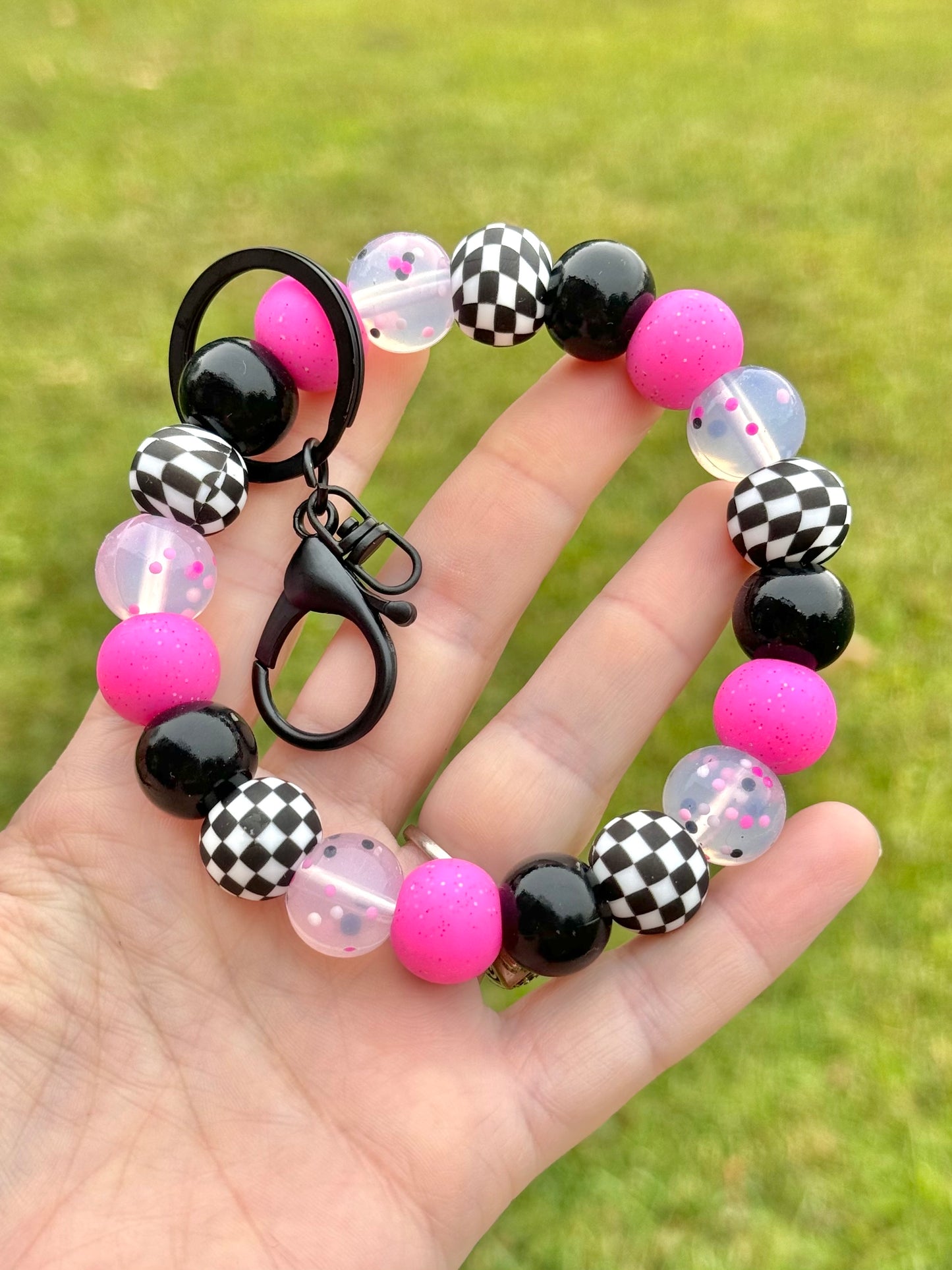 (Wholesale) Own The Night Pink Checker Wristlet