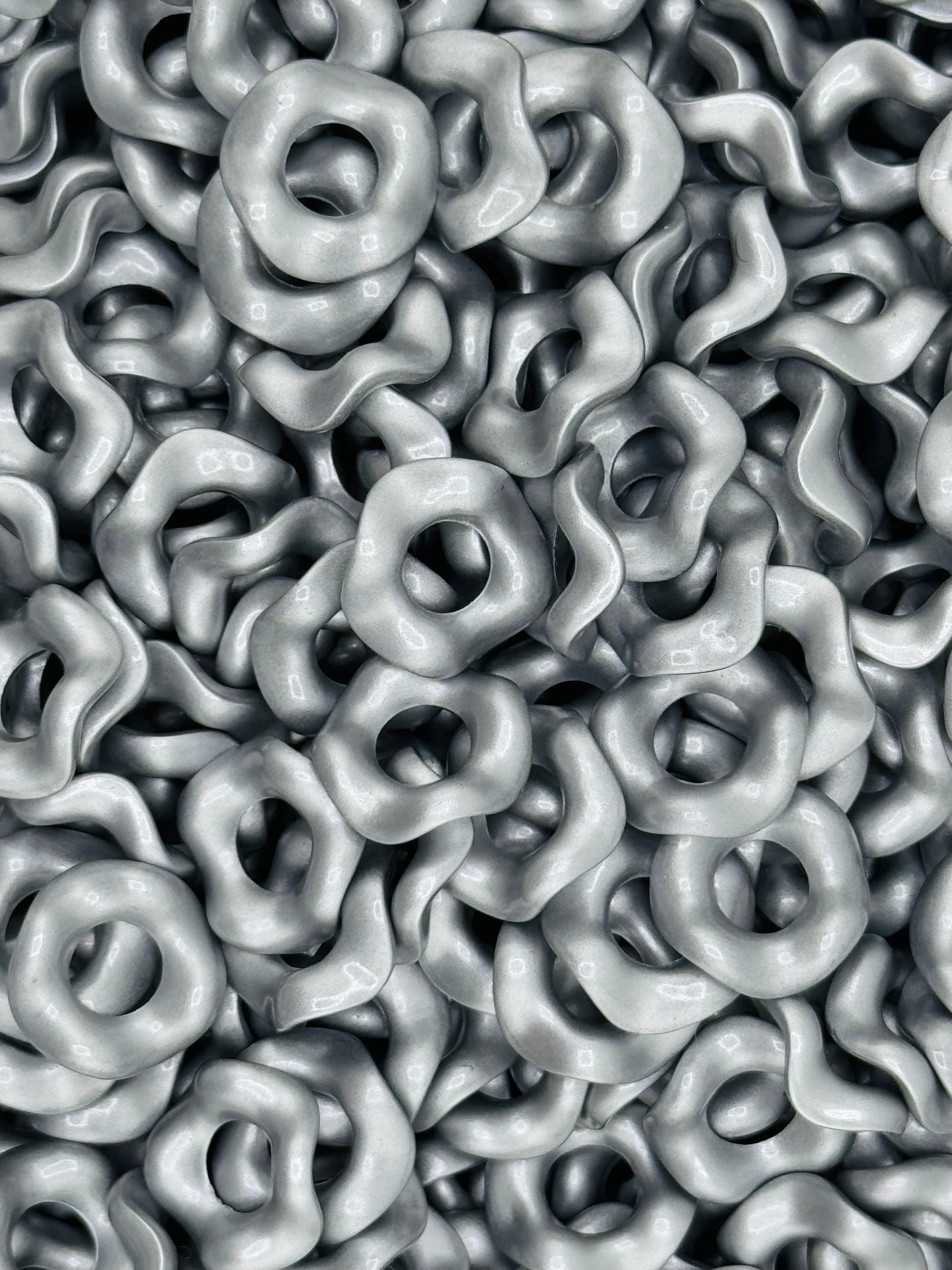 Wavy Acrylic 15mm Spacers (10ct)