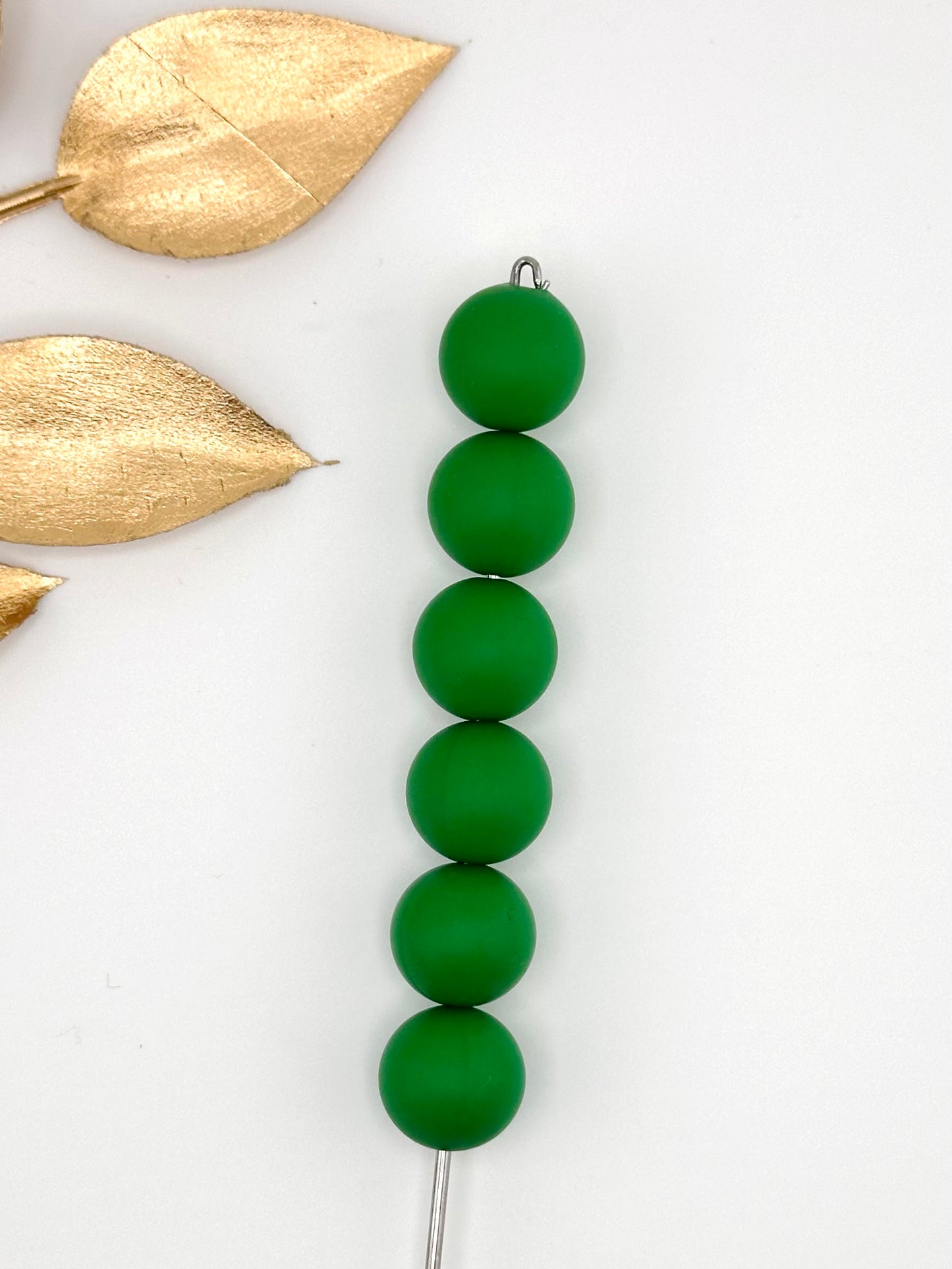 #120 Solid Christmas Green