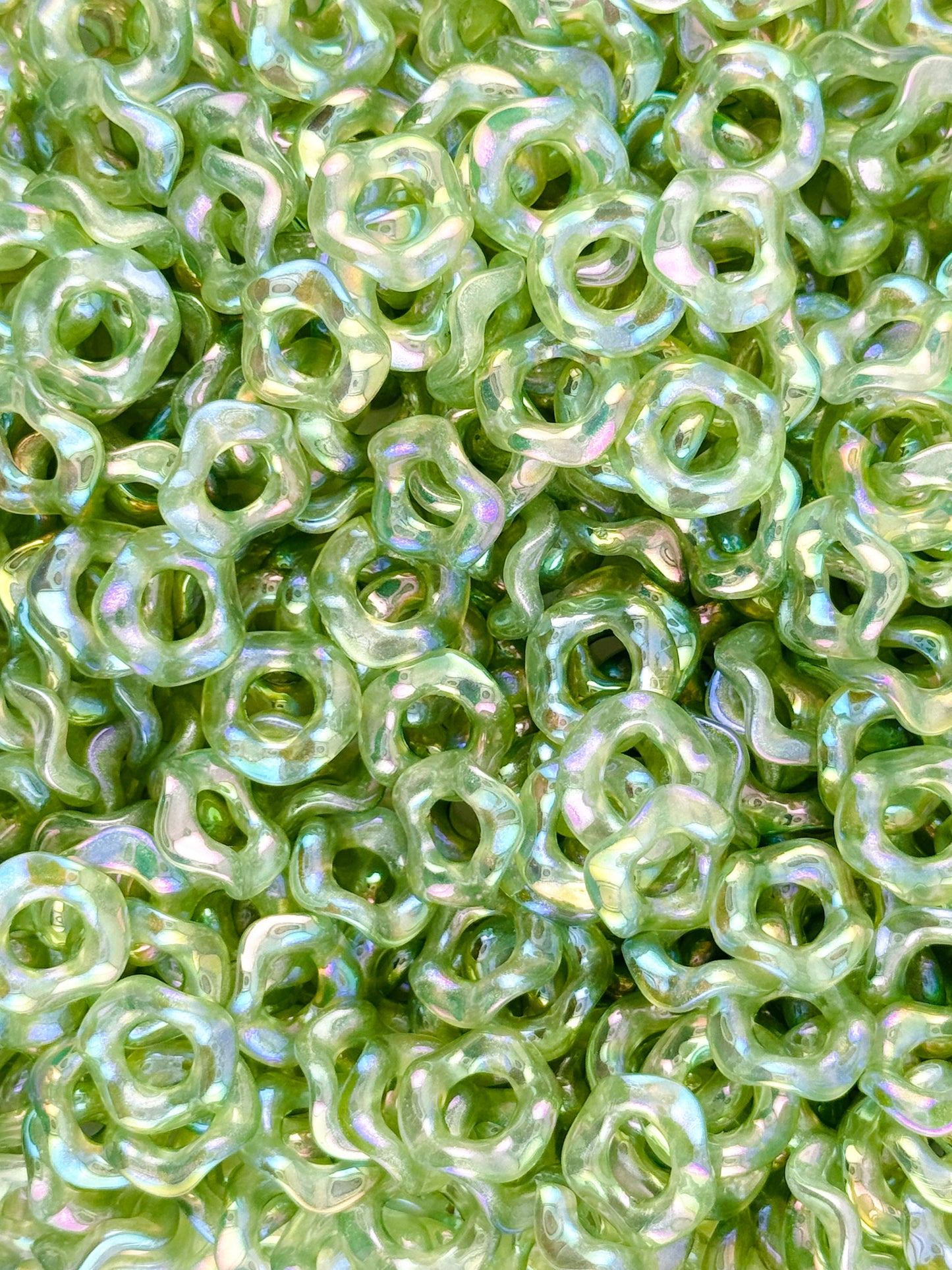 Wavy Acrylic 15mm Spacers (10ct)
