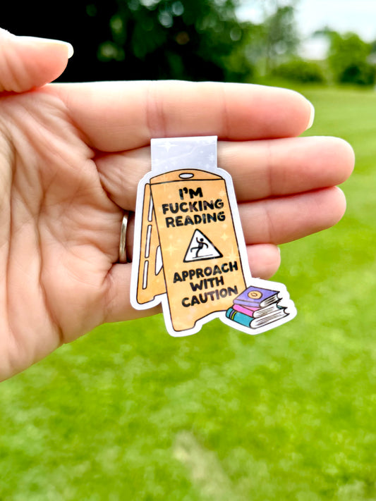 I’m F***ing Reading Bookmark Magnet ~ B0028