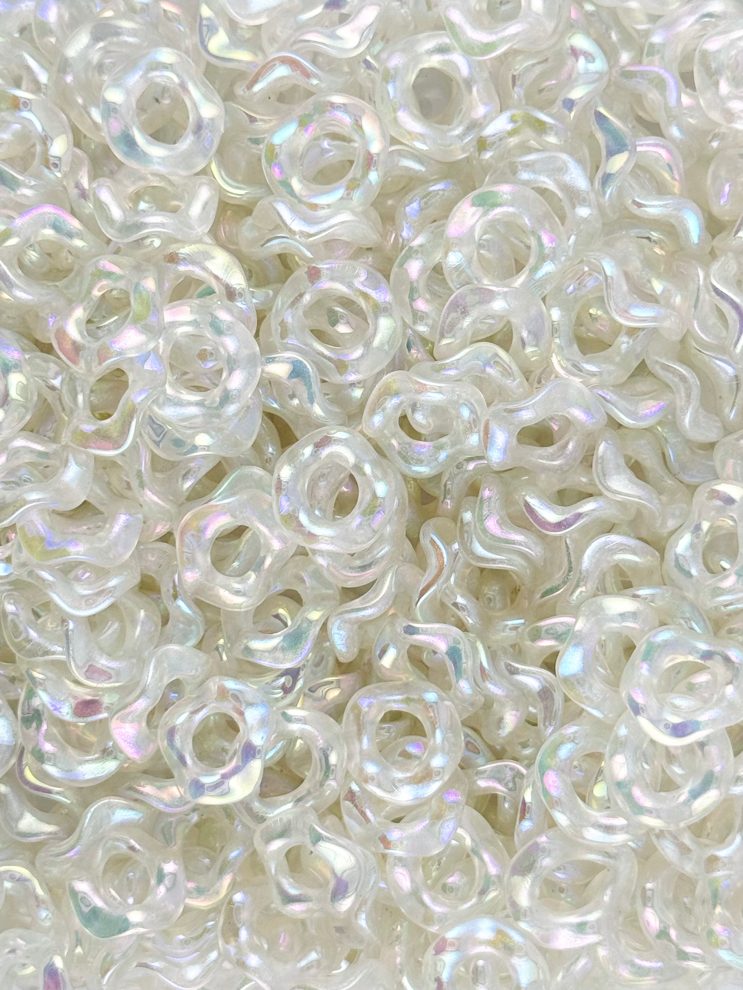 Wavy Acrylic 15mm Spacers (10ct)