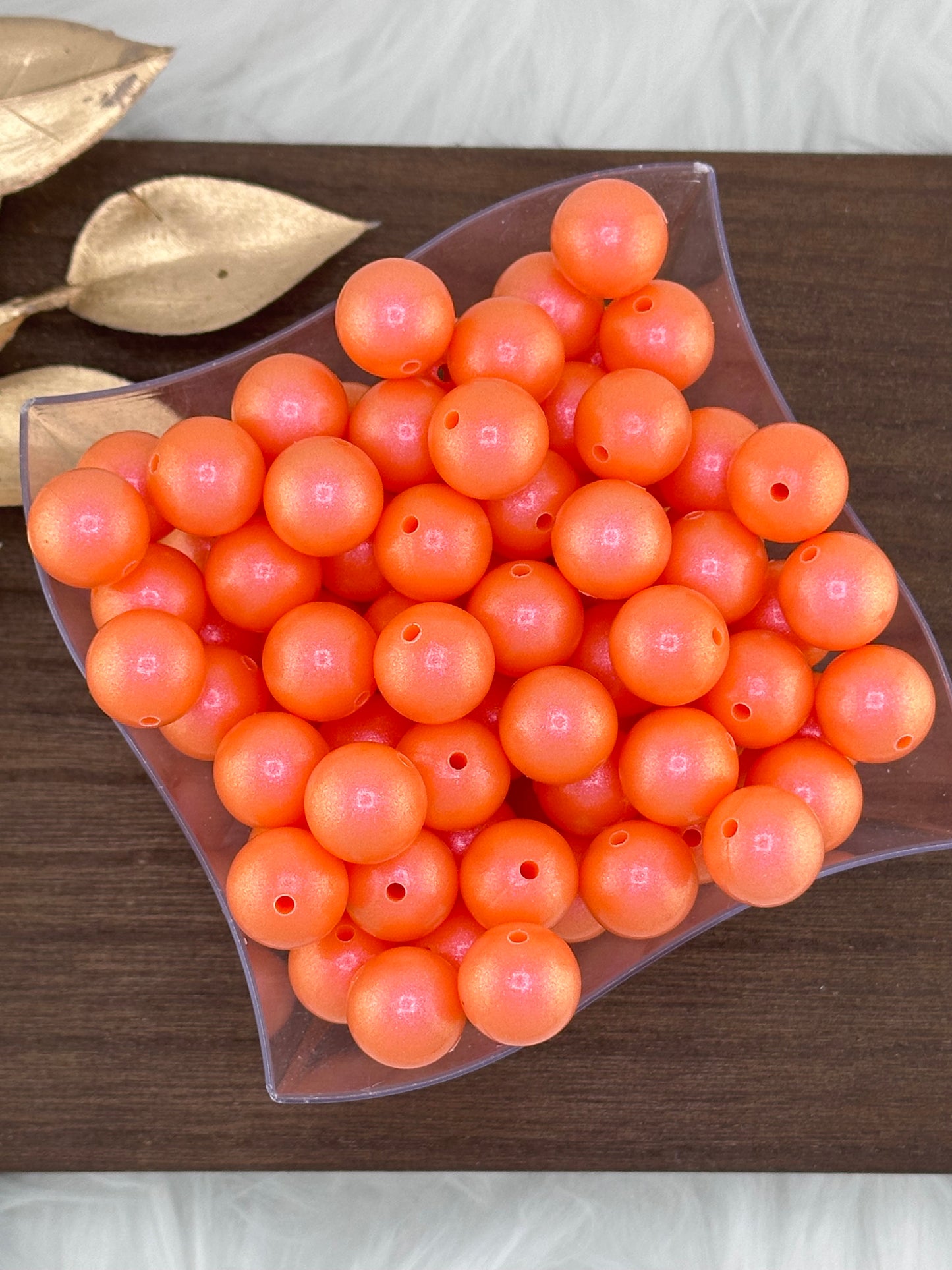 Opal #37 Zesty Coral 15mm Round