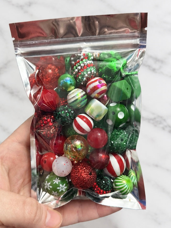 35-Piece Color-Themed Acrylic & Silicone Bead Bag – Christmas Red/Green