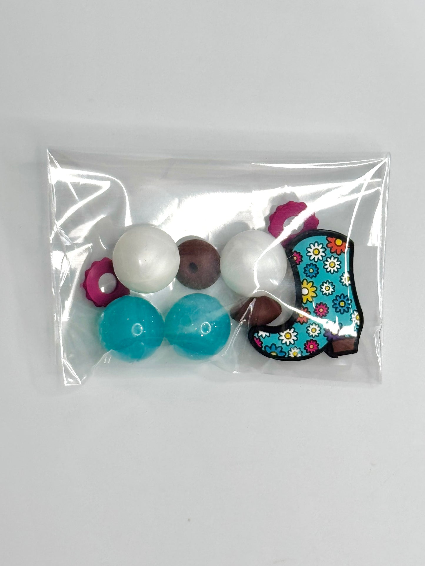 Bead Bag - Turquoise Daisy Boot