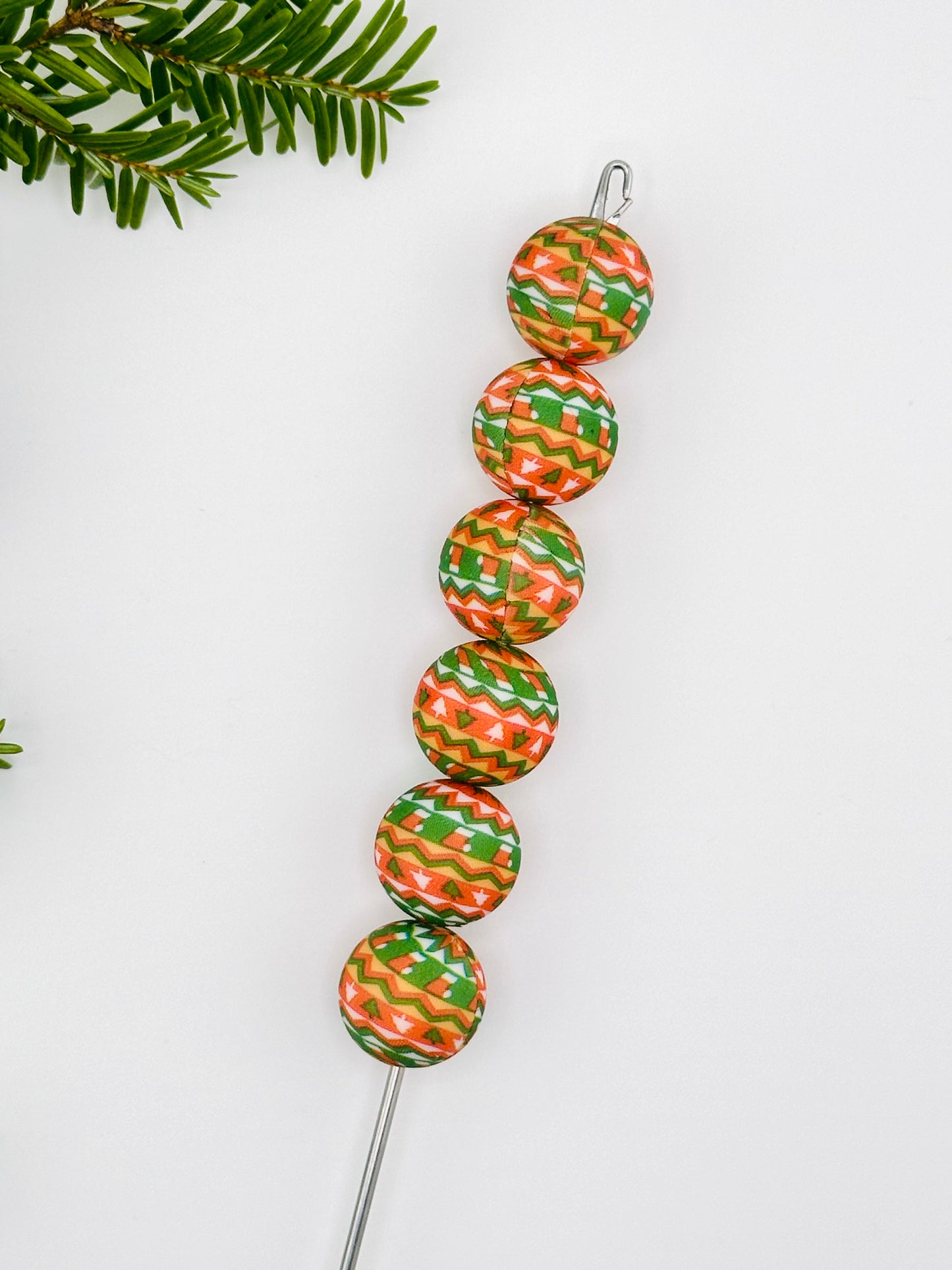 P203 Christmas Sweater 15mm Print