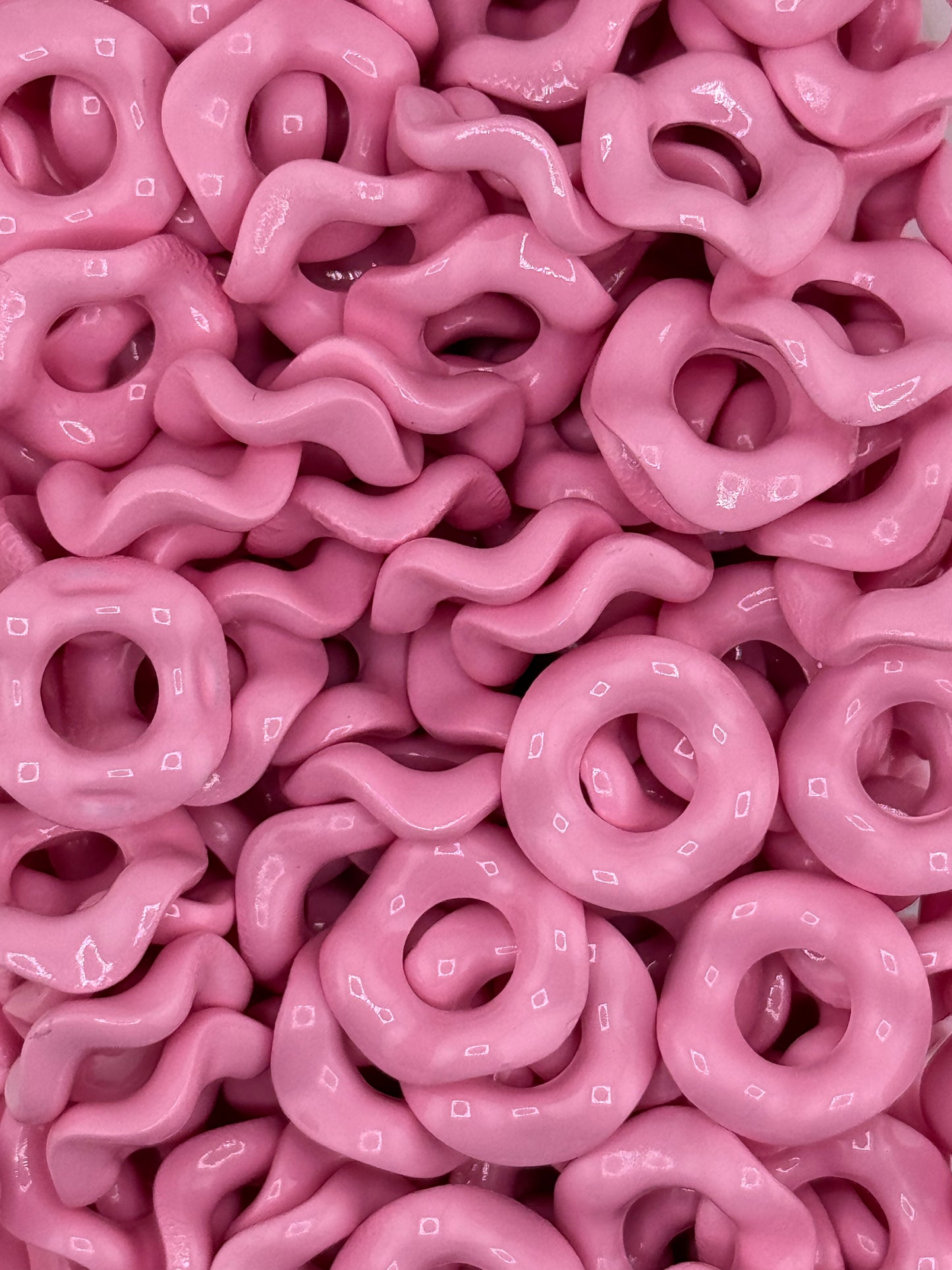 Wavy Acrylic 15mm Spacers (10ct)
