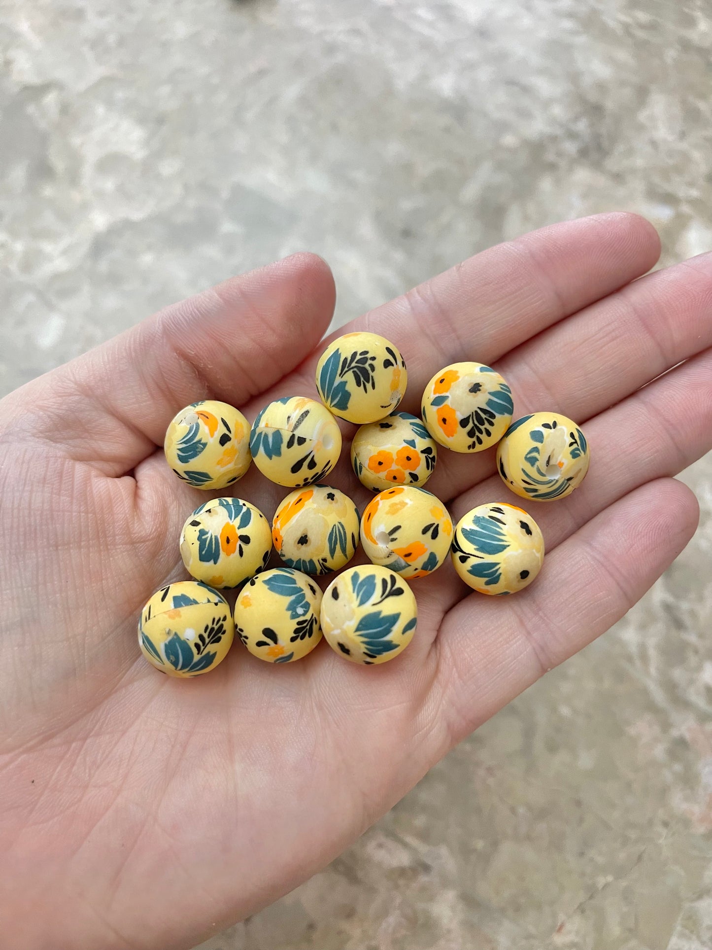 P201 Butter Floral Bead