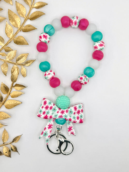 (Wholesale) Teardrop Wristlet - Sugarplum Daisies