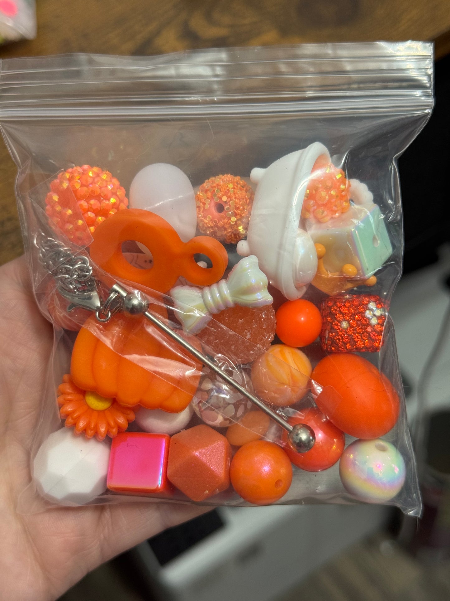 Destash Auction : Curated Chaos Bag #22