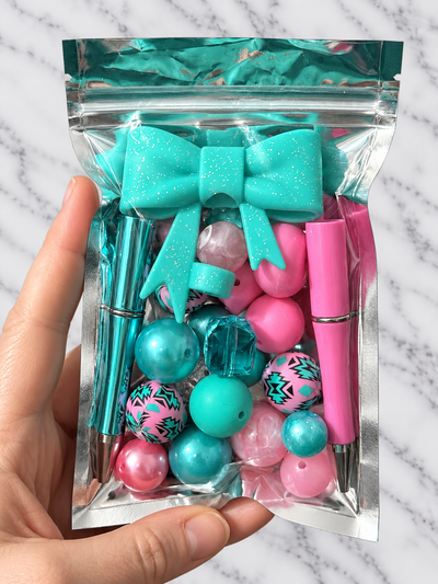 Turquoise & Pink Bow