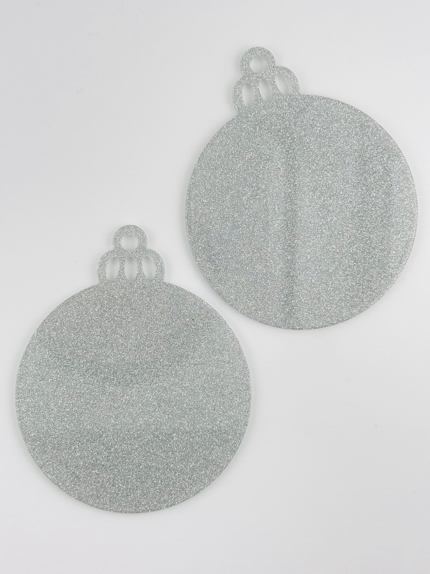 Acrylic Ornament Blank ~ Silver Glitter Round