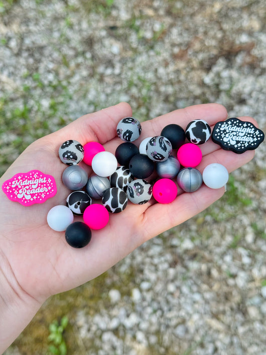 Bead Mix 26ct ~ Midnight Reader