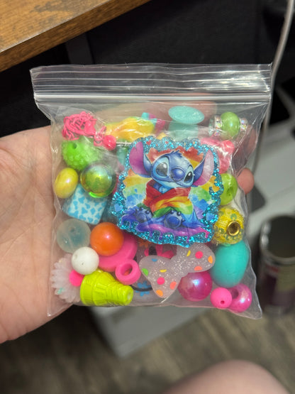 Destash Auction : Curated Chaos Bag #23