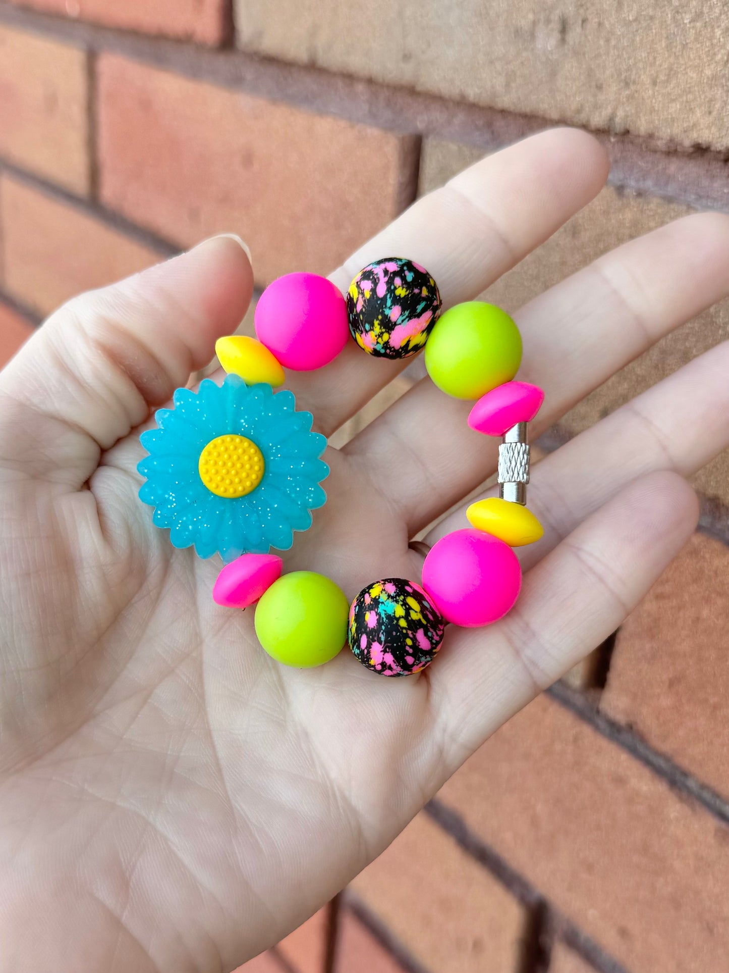 (Wholesale) Cup Charm ~ Glitter Turquoise Neon Daisy