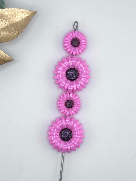 Opal Hot Pink Daisy Focal