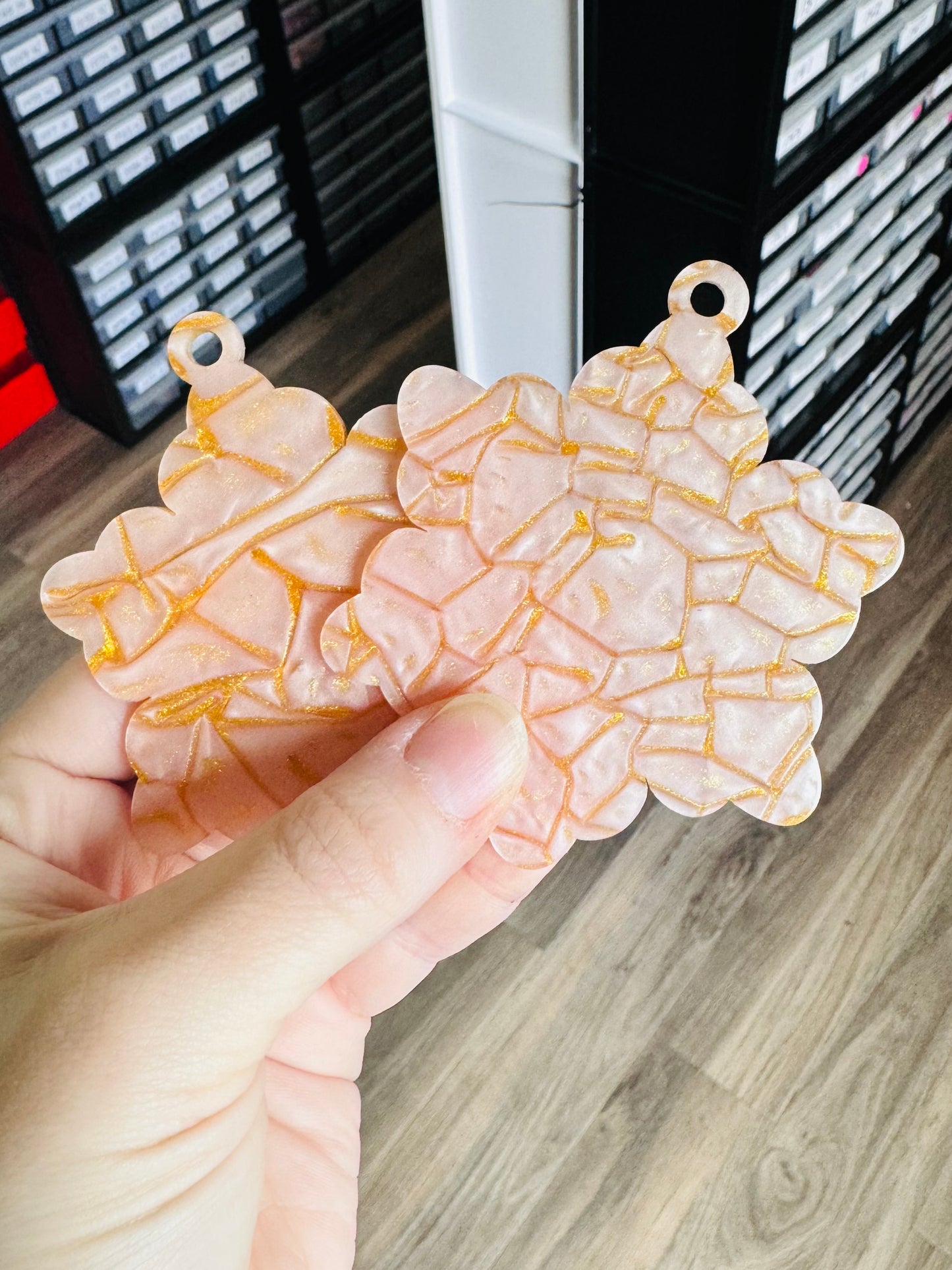 Acrylic Ornament Blank ~ Cream GoldFlake