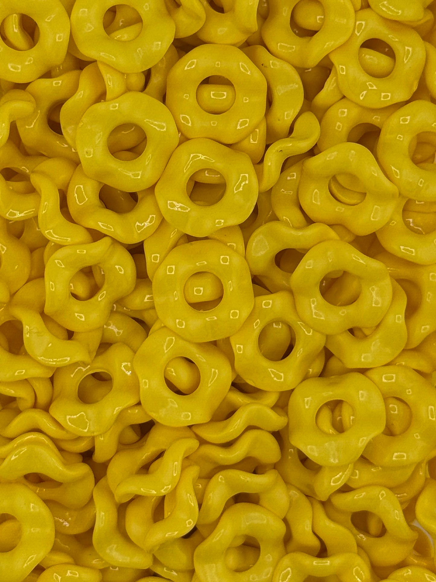 Wavy Acrylic 13mm Spacers (10ct)