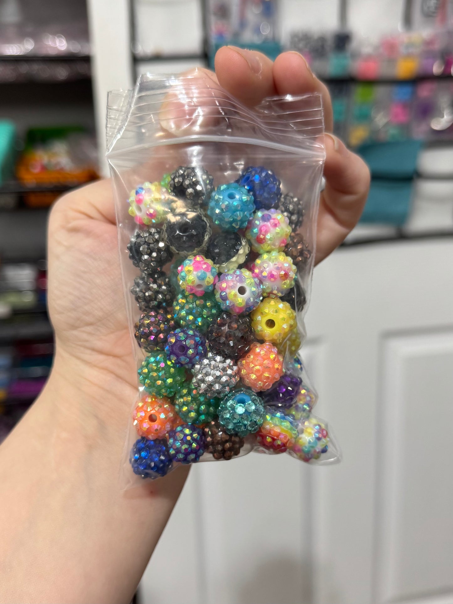Rhinestone Scoop 14mm (1/4 cup = about 64 beads)