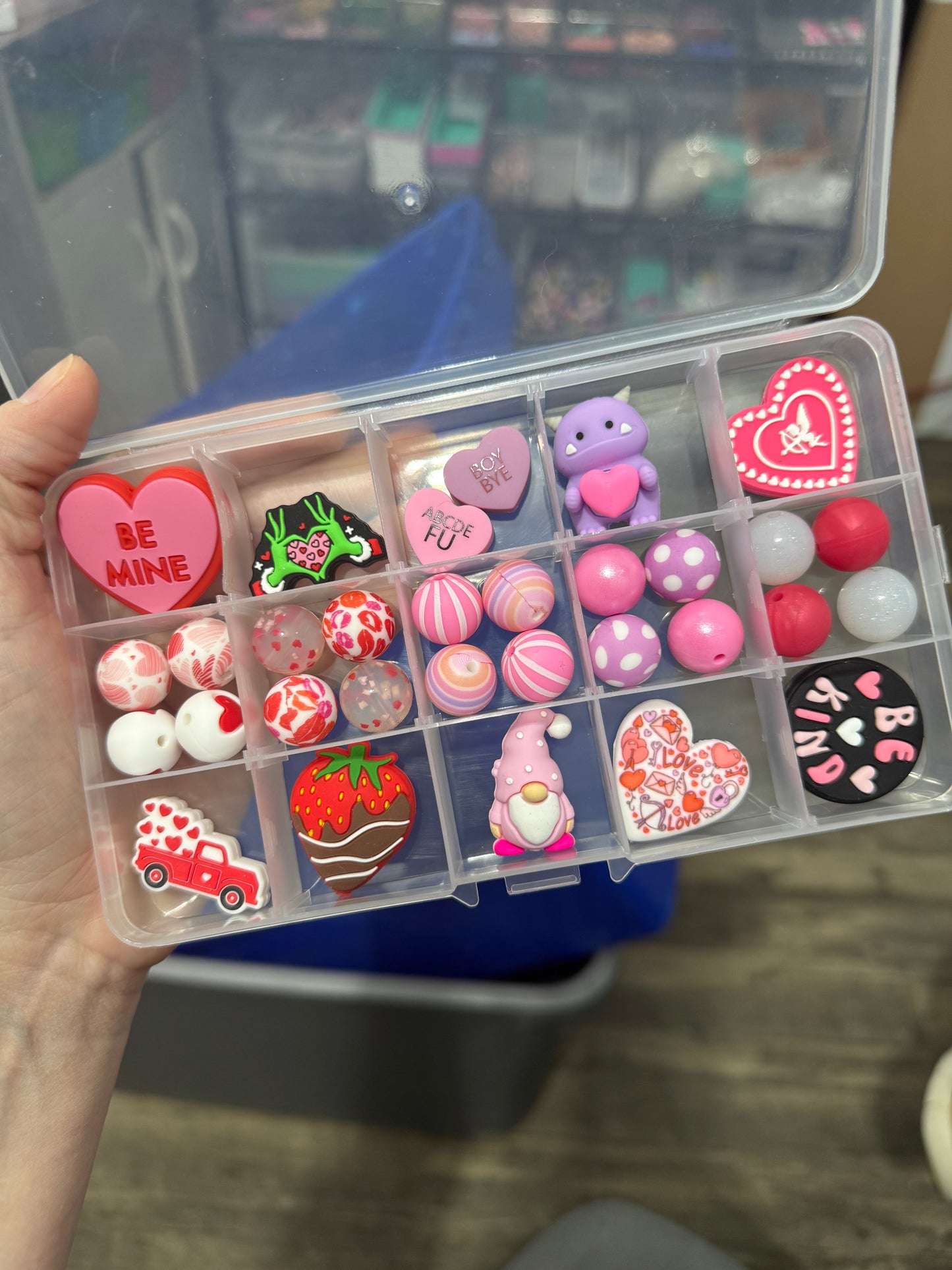 Destash - Love Day Theme #1