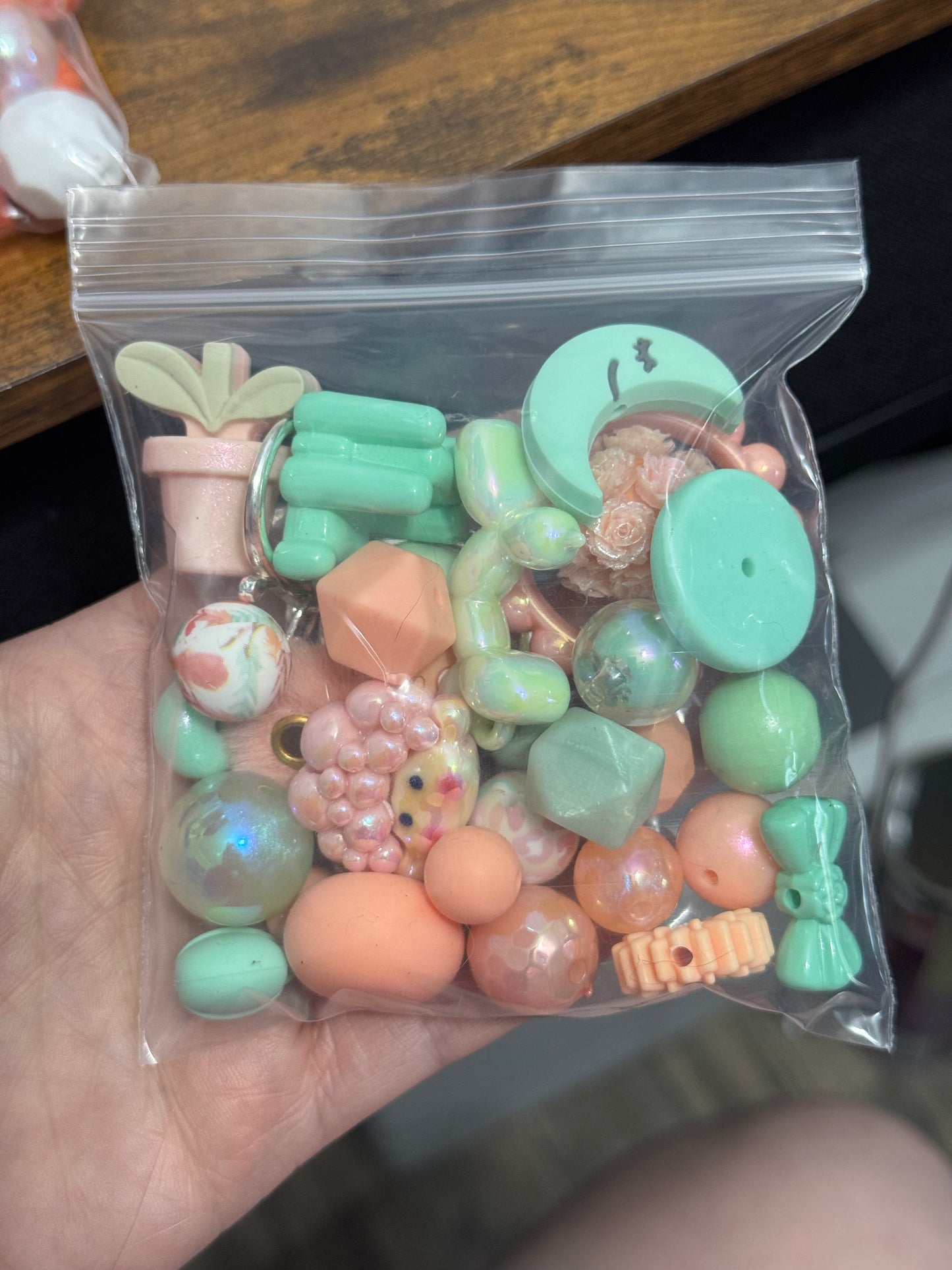 Destash Auction : Curated Chaos Bag #20