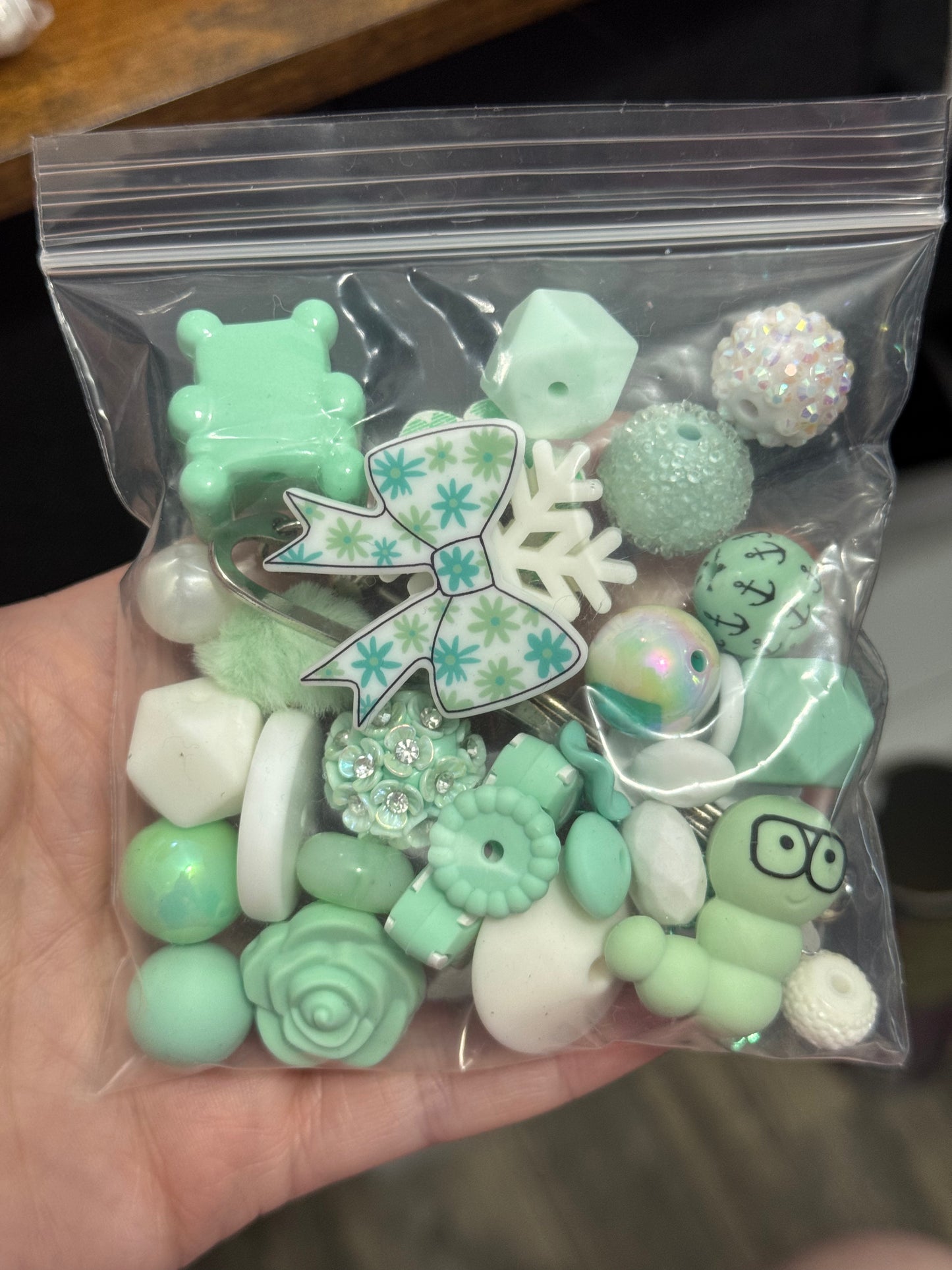 Destash Auction : Curated Chaos Bag #19