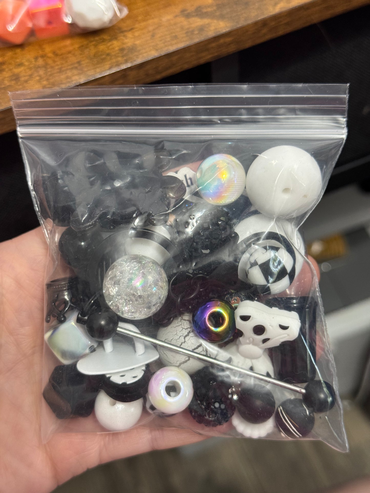 Destash Auction : Curated Chaos Bag #18