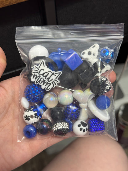 Destash Auction : Curated Chaos Bag #17