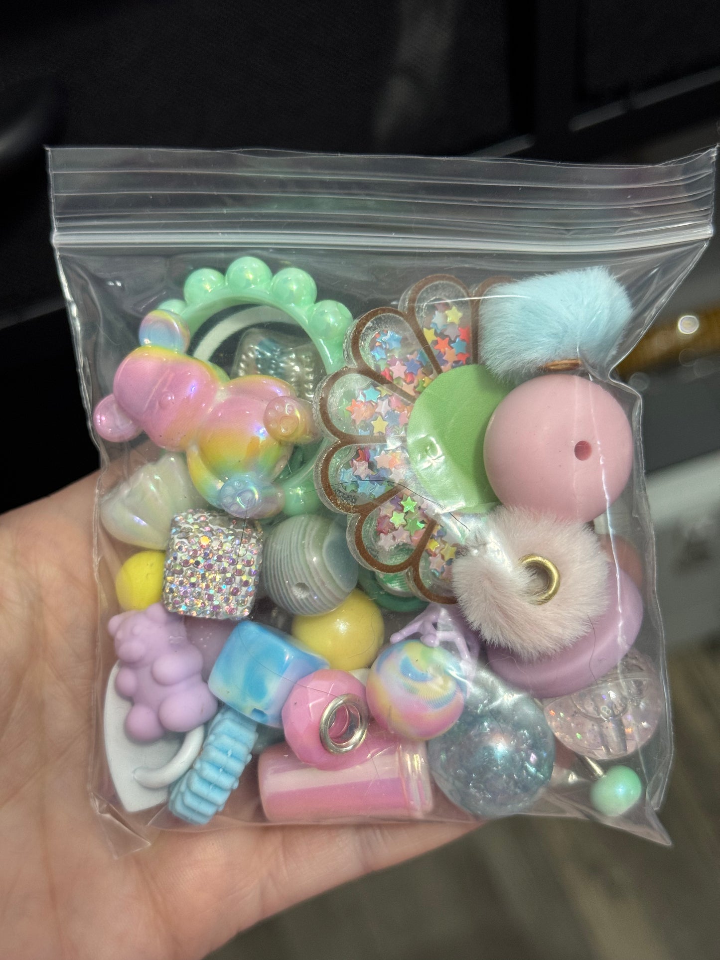 Destash Auction : Curated Chaos Bag #8