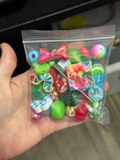Destash Auction : Curated Chaos Bag #2