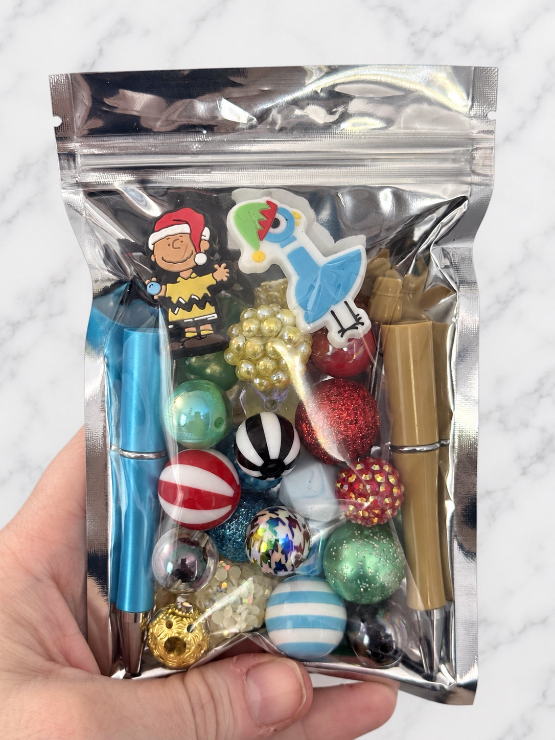 Charlie & the Christmas Goose – First Dibs Curated Pen + Focal Bag