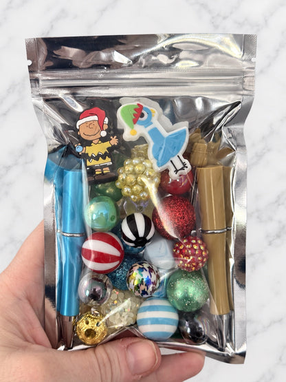 Charlie & the Christmas Goose – First Dibs Curated Pen + Focal Bag