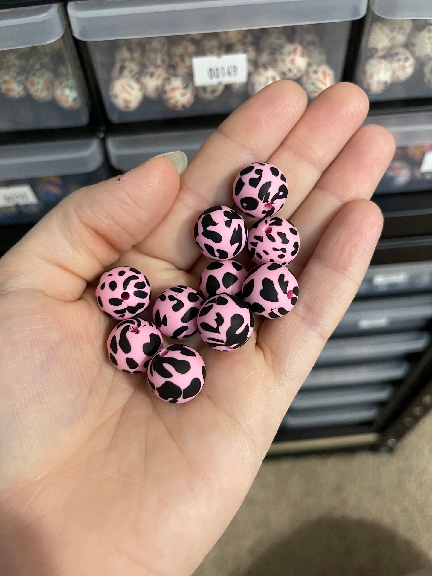 P151 Pink Black Cow 15mm Print