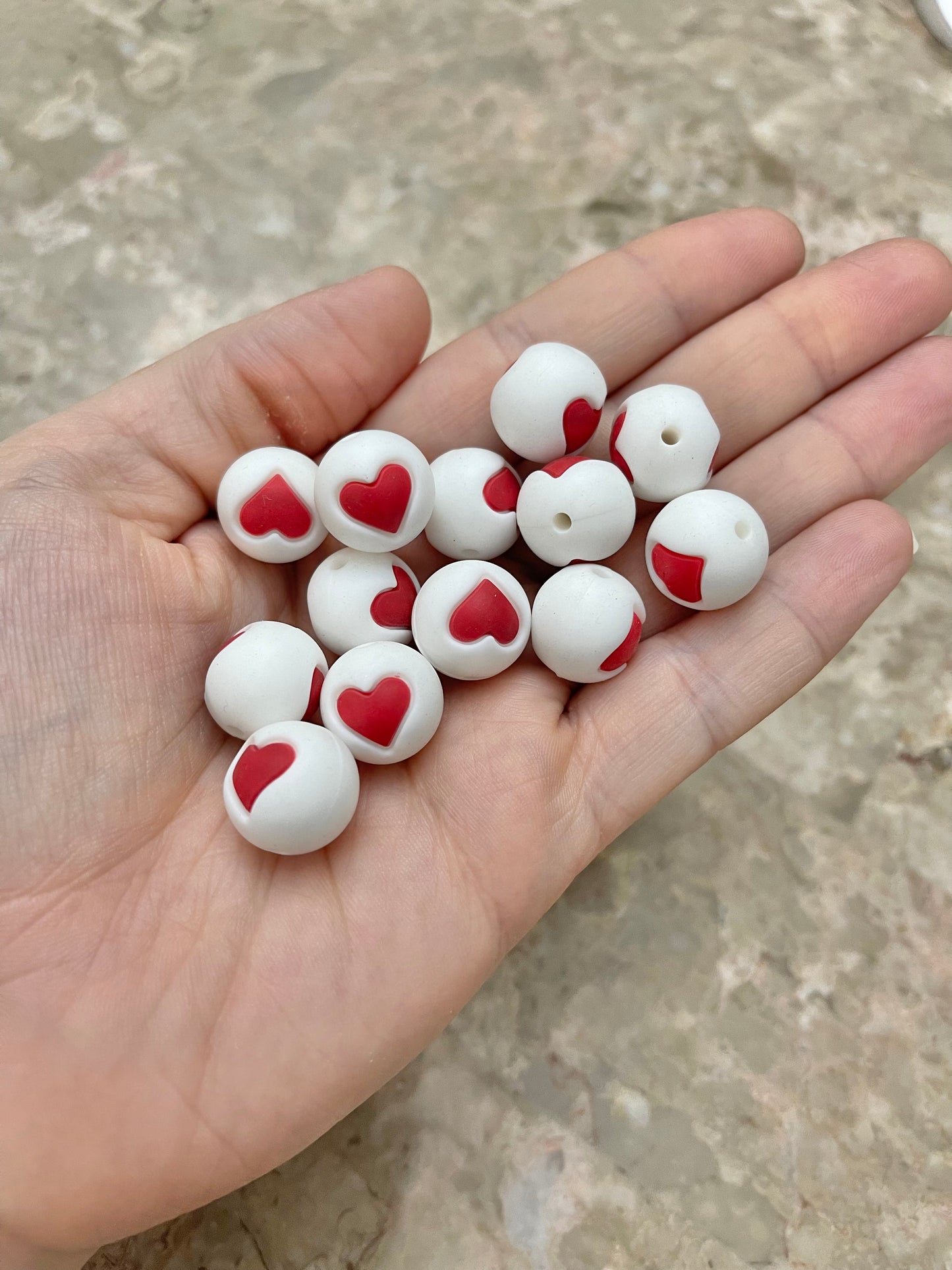 P352 Embossed White/Red Heart 15mm